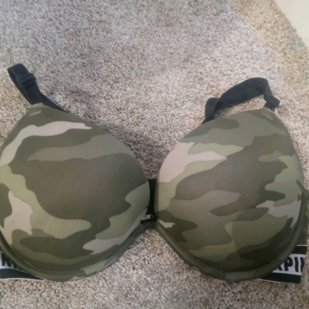 Victoria secret bombshell bras size 36C